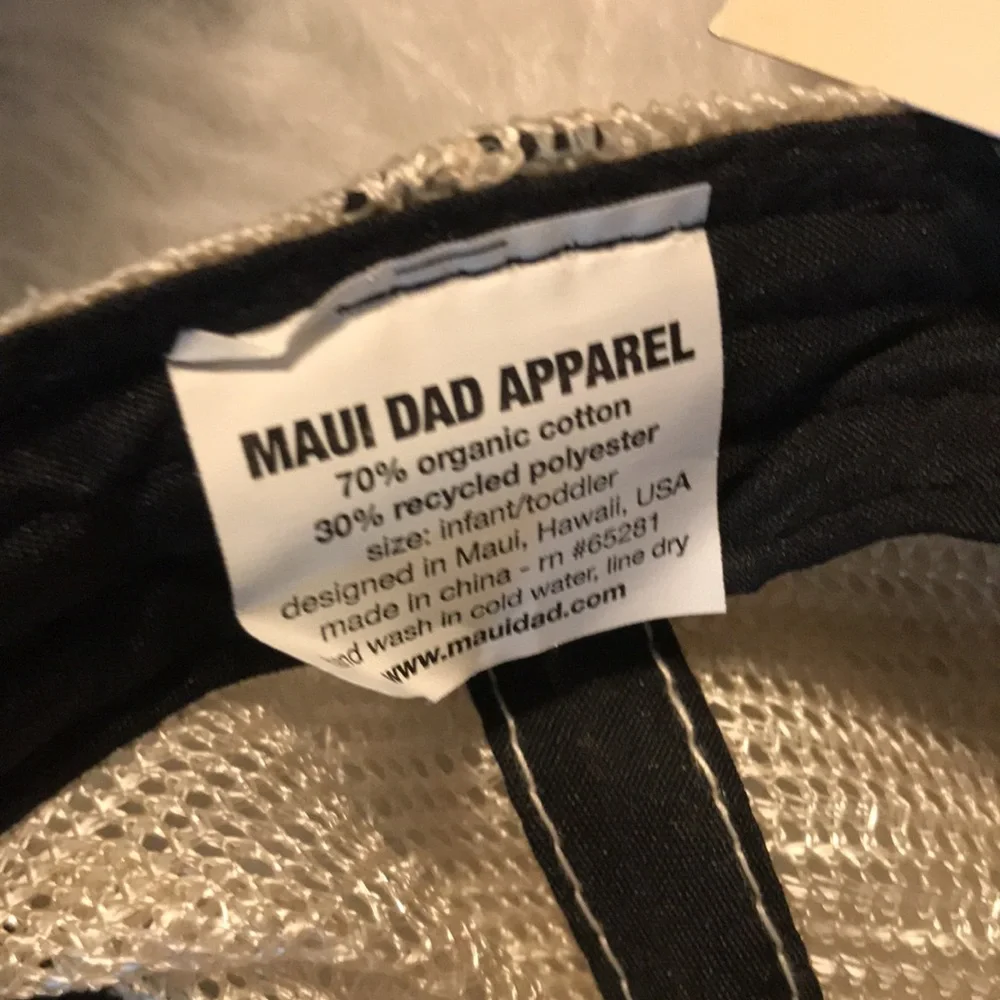 NWT! “Maui, Hawaii” kids hat